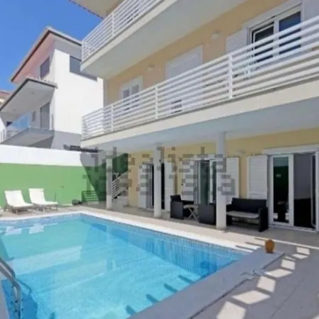 Wow, Luxury بيت ضيافة