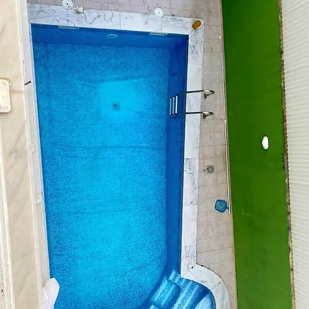 Wow, Luxury Guest house Caxias